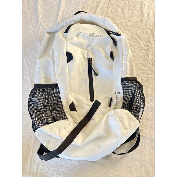 Eddie Bauer Stowaway 20L Packable Daypack – White/Black - Picture 1 of 7